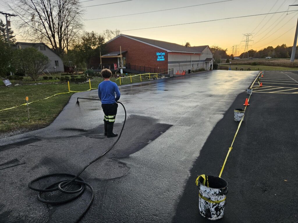 asphalt driveway sealcoating Auburn Hills Michigan